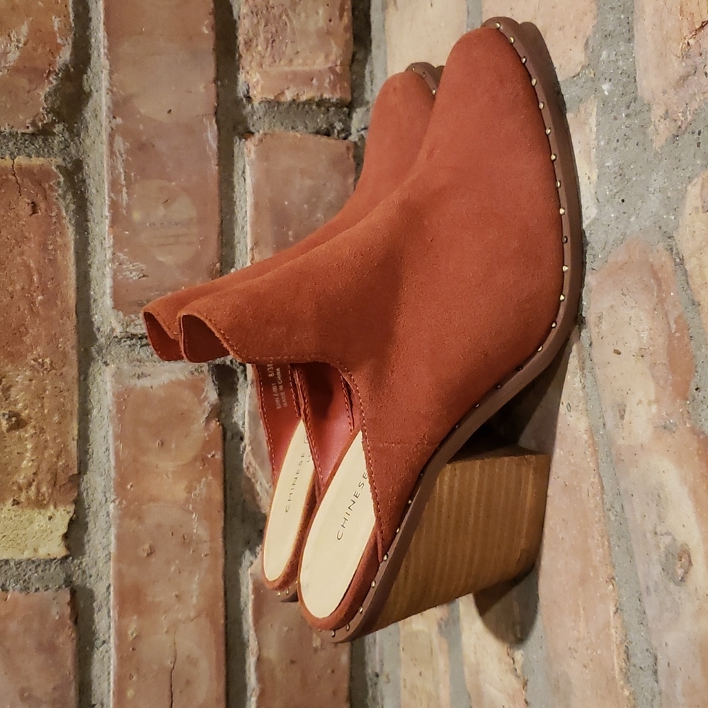 Chinese Laundry Springfield Mule